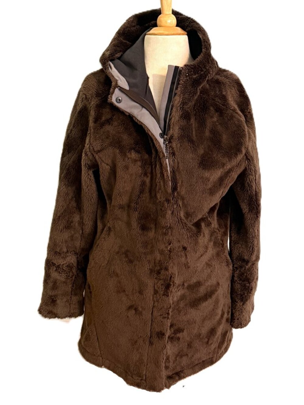 Mountain Hardwear Women's Large Plush Faux Fur Hooded Teddy Coat Wind Stopper